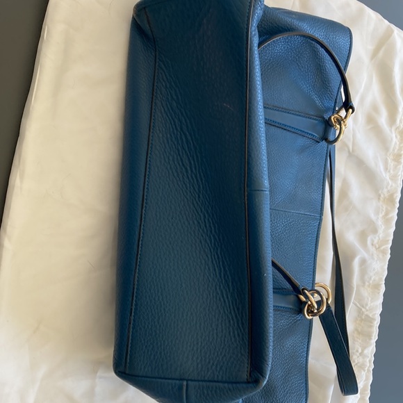 COACH leather shoulder bag in great condition, perfect for spring and summer - Picture 7 of 8